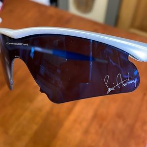 Oakley M frame sunglasses made for cycling perfect condition signed by Armstrong